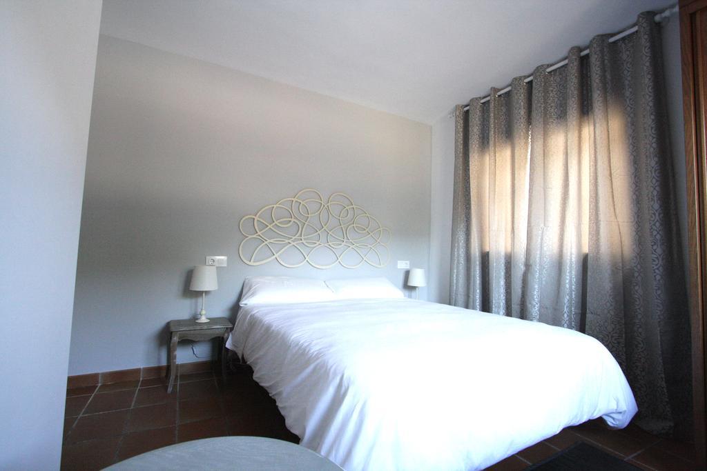 Apart-Hotel Selva Nevada La Virgen de la Vega Habitación foto