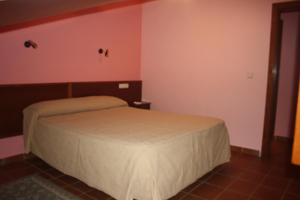 Apart-Hotel Selva Nevada La Virgen de la Vega Habitación foto